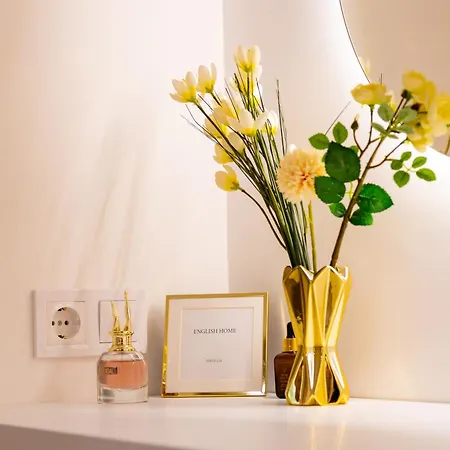 Happy People 1-bd - White By Flat Mаnager Apartment