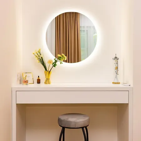 Happy People 1-bd - White By Flat Mаnager Apartment